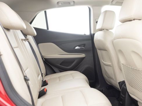 Used 2018 Buick Encore Essence w/ Experience Buick Package FWD image 31
