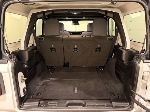 Used 2025 Jeep Wrangler Sport S image 11