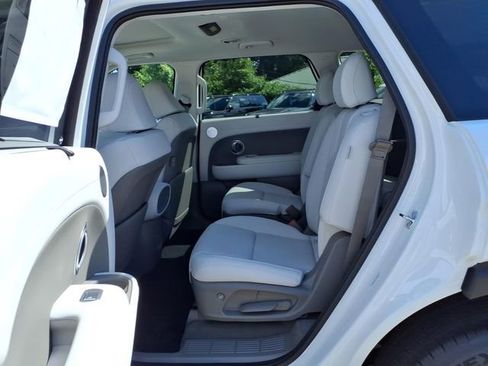 New 2026 Hyundai Palisade SEL Premium FWD image 18