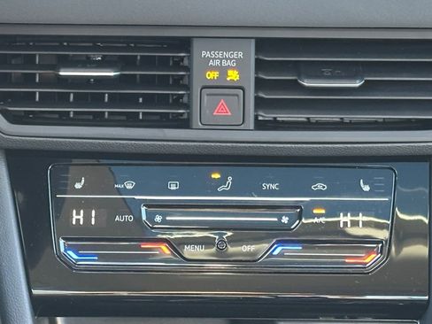 New 2026 Volkswagen Jetta SE image 19