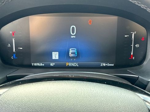 Certified 2025 Ford Escape SE image 21