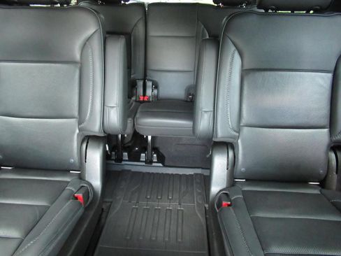 Used 2021 GMC Yukon XL Denali w/ Denali Ultimate Package AWD/4WD image 41