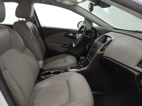 Used 2014 Buick Verano FWD image 21