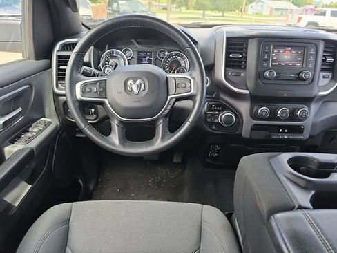 Used 2022 RAM 1500 Big Horn AWD/4WD image 9