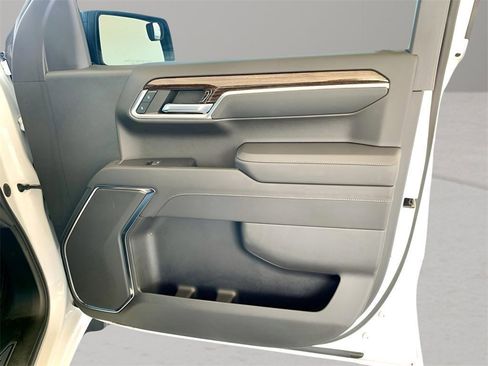 Used 2023 GMC Sierra 1500 Elevation image 28