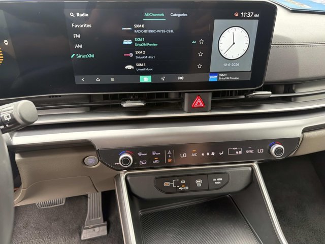 Used 2026 Kia Carnival FWD image 26