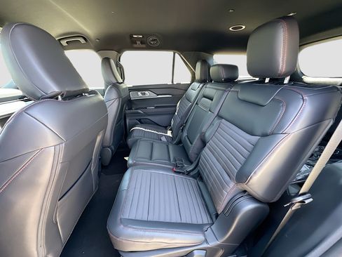 New 2026 Ford Explorer ST-Line w/ Premium Package RWD image 17