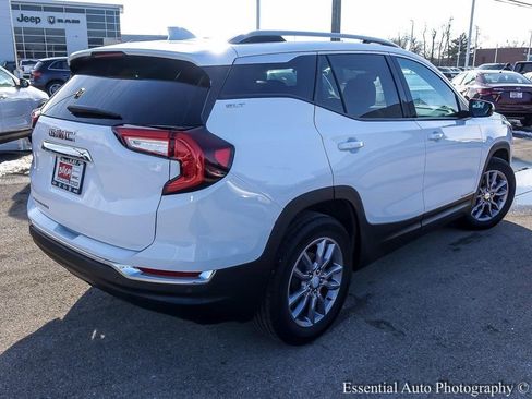 Used 2023 GMC Terrain SLT w/ LPO, Floor Liner Package image 7