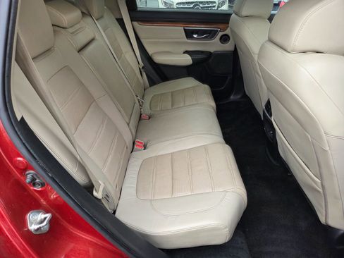 Used 2017 Honda CR-V Touring image 14