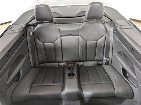Used 2025 BMW 430i Convertible RWD image 12