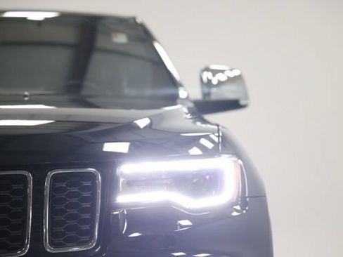 Used 2020 Jeep Grand Cherokee Limited w/ Luxury Group II AWD/4WD image 4