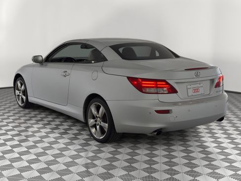 Used 2011 Lexus IS 250C w/ Luxury Pkg RWD image 3