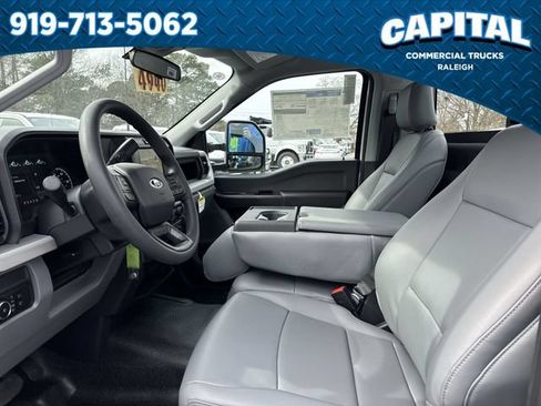 New 2026 Ford F250 XL w/ XL Chrome Package RWD image 19