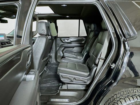 Used 2021 Chevrolet Tahoe RST w/ Luxury Package AWD/4WD image 24