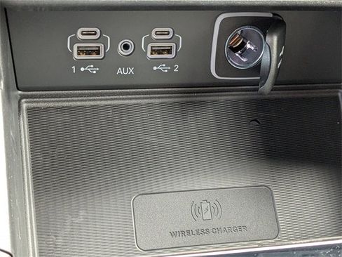 New 2025 Jeep Grand Cherokee Altitude image 22