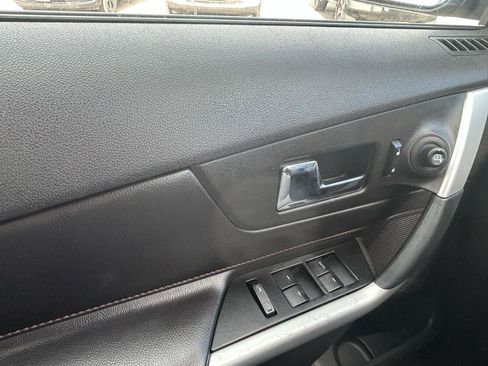 Used 2013 Ford Edge SEL FWD image 26