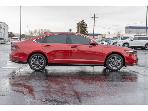 Used 2023 Honda Accord EX-L image 2