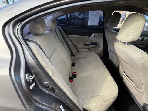 Used 2013 Honda Civic Hybrid Sedan image 16