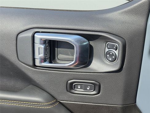 New 2026 Jeep Wrangler Unlimited Sahara AWD/4WD image 12