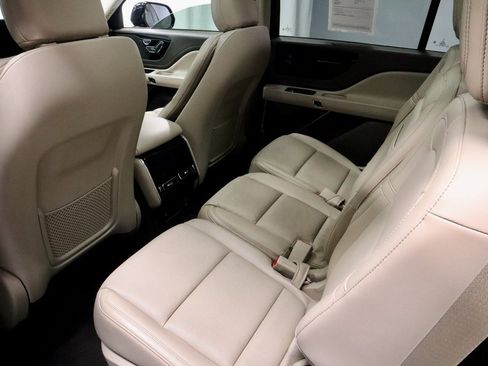 Used 2023 Lincoln Aviator Reserve w/ Class IV Trailer Tow Package image 24