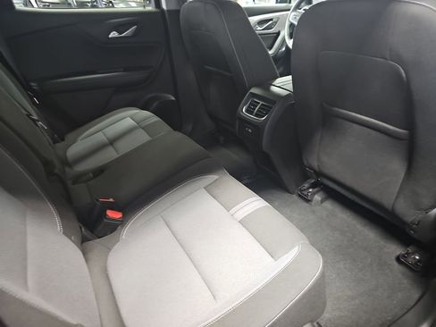 Used 2025 Chevrolet Blazer LT AWD/4WD image 11