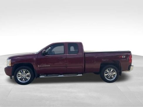 Used 2007 Chevrolet Silverado 1500 LTZ w/ Suspension Package, Off-Road" AWD/4WD image 6