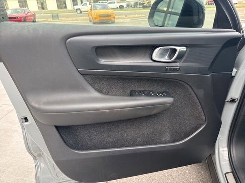 Used 2024 Volvo C40 P8 Recharge Plus w/ Climate Package image 8