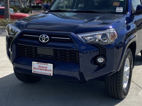 Certified 2023 Toyota 4Runner SR5 image 6