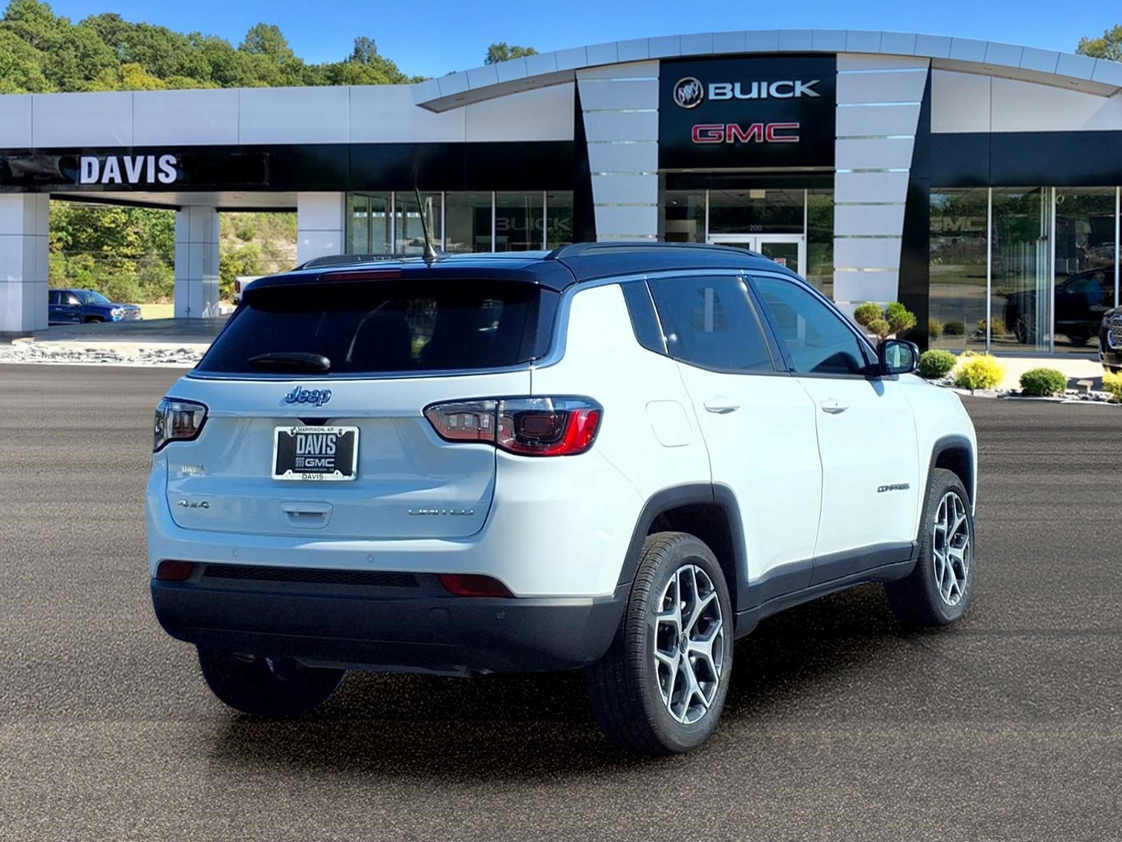 Used 2026 Jeep Compass Limited AWD/4WD image 6