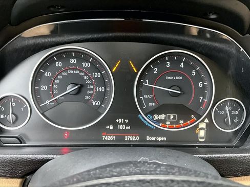 Used 2018 BMW 330i xDrive Sedan AWD/4WD image 25
