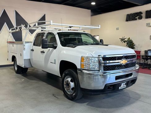 Used 2012 Chevrolet Silverado 3500 W/T image 3