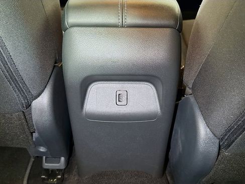 Used 2025 Nissan Sentra SV image 21