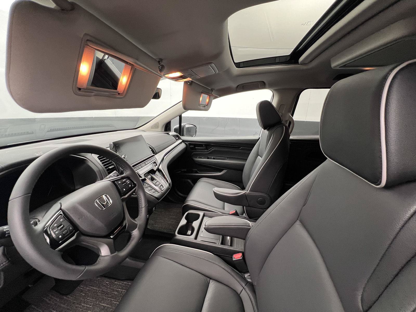 Certified 2026 Honda Odyssey Touring image 28