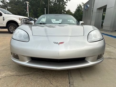 Used 2005 Chevrolet Corvette Convertible w/ Preferred Equipment Group RWD image 26