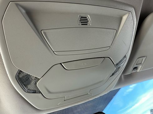 Used 2017 Ford Escape SE image 19