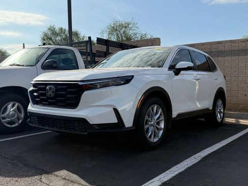 Used 2024 Honda CR-V EX image 2