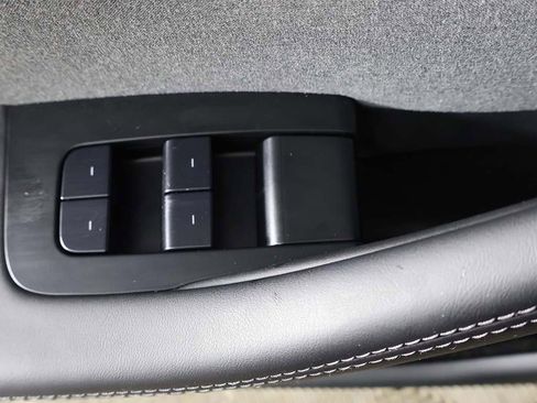 Used 2025 Tesla Model 3 Long Range image 38