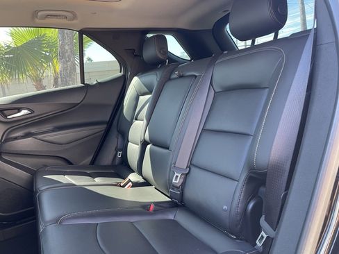 Used 2018 Chevrolet Equinox Premier image 19