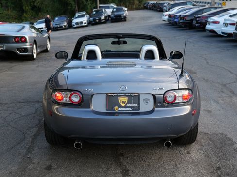 Used 2008 MAZDA MX-5 Miata Grand Touring w/ Premium Pkg image 6