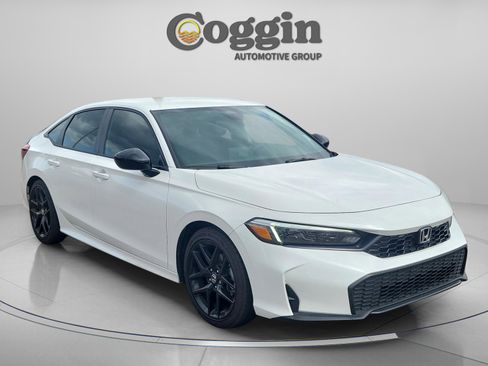 Used 2025 Honda Civic Sport image 8