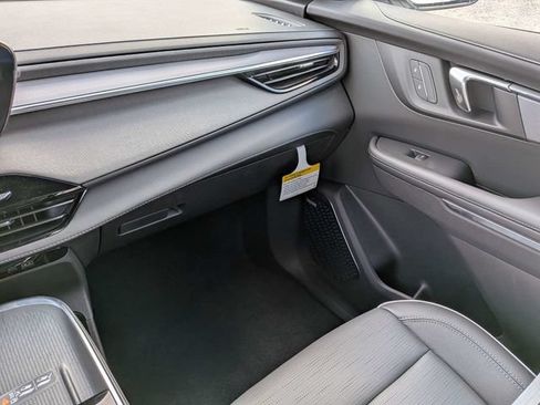 New 2026 Buick Enclave Sport Touring w/ Power Package FWD image 17