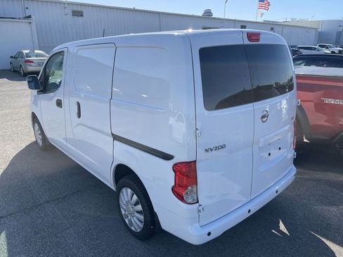 Used 2021 Nissan NV200 SV w/ Back Door Glass Package FWD image 8