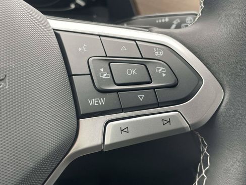 New 2026 Volkswagen Atlas SE FWD image 24