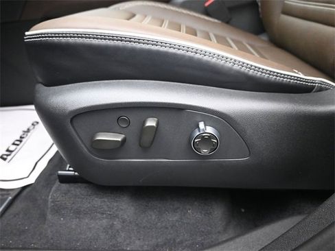 New 2026 GMC Acadia Denali Ultimate image 9