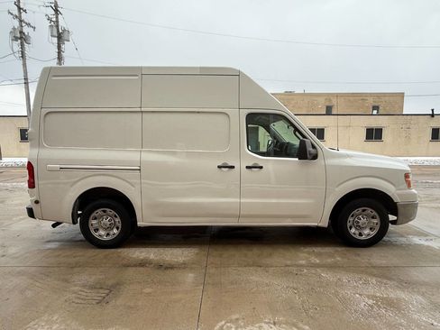 Used 2013 Nissan NV 2500 S w/ Side Curtain Airbag Pkg image 4
