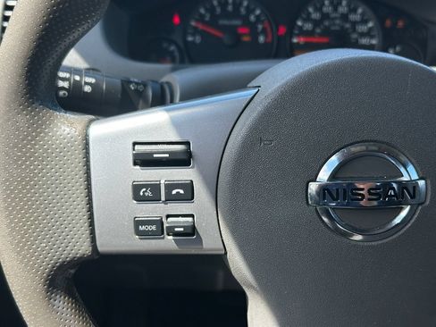 Used 2021 Nissan Frontier SV RWD image 18