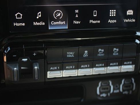 Used 2024 RAM 2500 Rebel w/ Bed Utility Group image 10