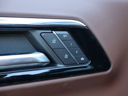 New 2026 Chevrolet Tahoe High Country AWD/4WD image 17