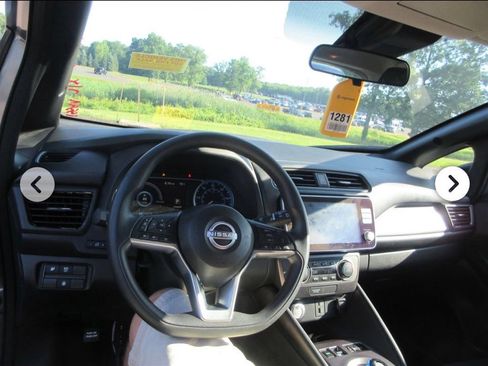 Used 2023 Nissan Leaf S FWD image 13