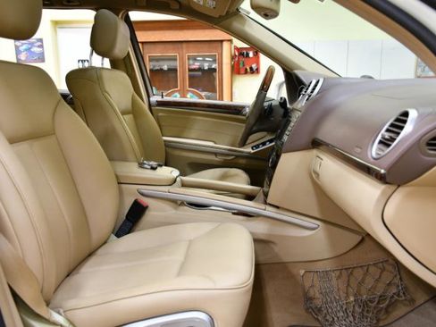 Used 2012 Mercedes-Benz GL 450 4MATIC image 41